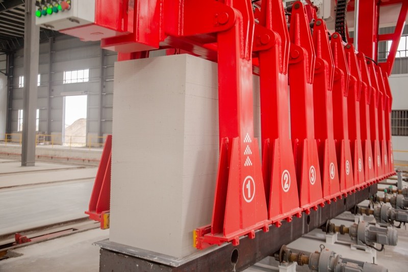 Penyebab Watermark pada Produksi Blok Beton Aerasi dan Hubungannya dengan Peralatan